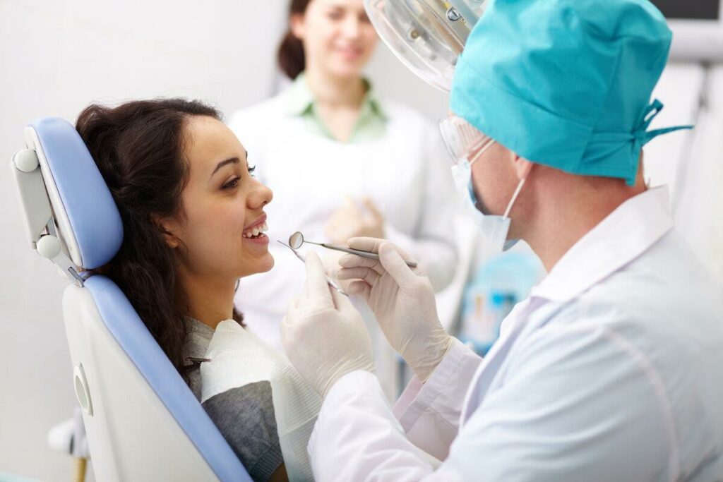 Получение лицензии для стоматологии - процесс сложный, но выполнимый.